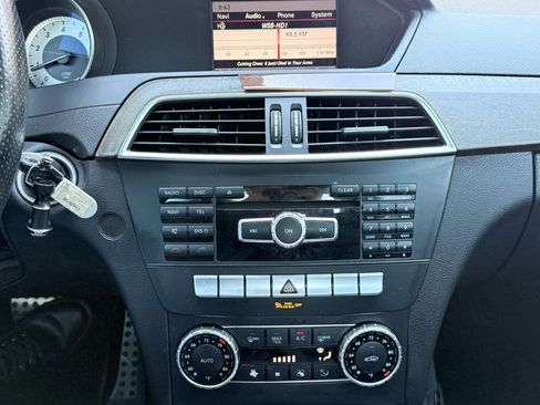 Used 2014 Mercedes-Benz C 250 Sedan image 23
