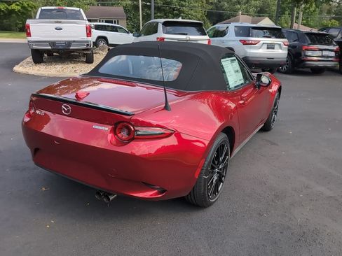 New 2026 MAZDA MX-5 Miata Club w/ Interior Package RWD image 14