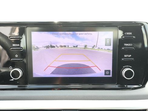 Used 2022 Kia K5 LXS FWD image 16
