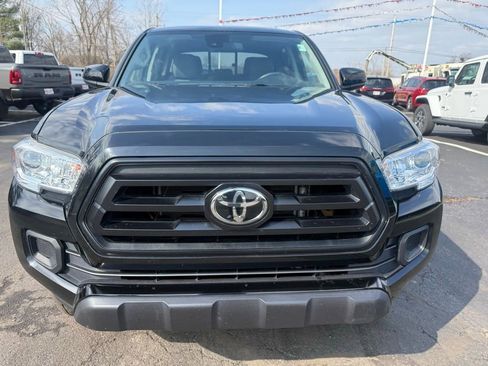 Used 2023 Toyota Tacoma SR AWD/4WD image 8