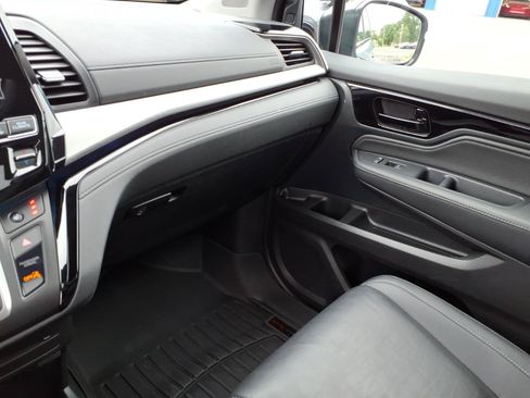 Used 2023 Honda Odyssey Touring image 24