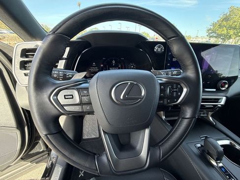 Used 2025 Lexus RX 350 Premium w/ Accessory Package (Z1) image 21