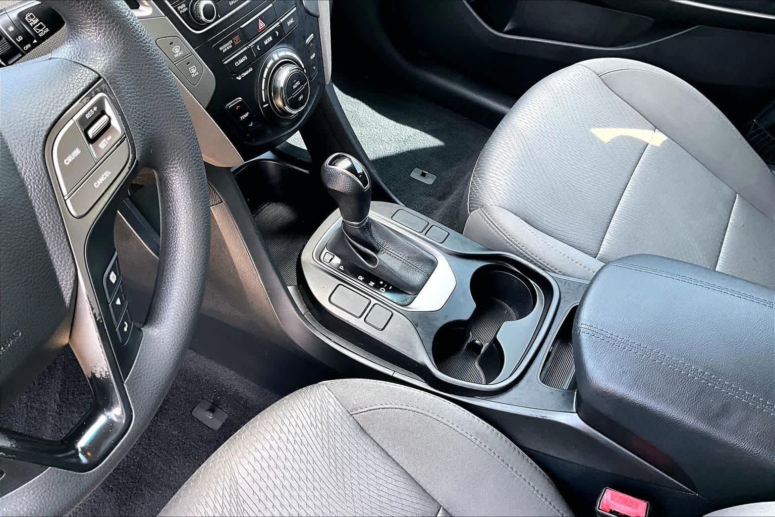 Used 2017 Hyundai Santa Fe Sport FWD image 16