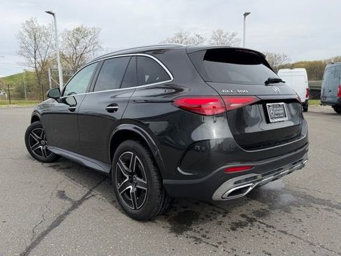 Certified 2025 Mercedes-Benz GLC 300 4MATIC image 5