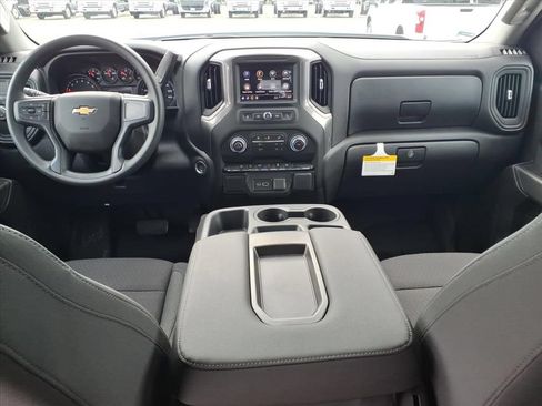 New 2026 Chevrolet Silverado 1500 Custom RWD image 19