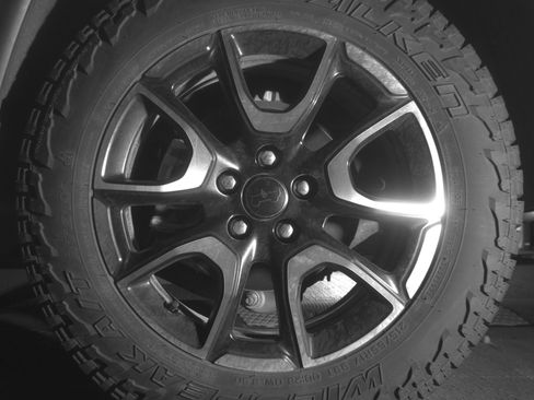 Used 2025 Jeep Compass Trailhawk AWD/4WD image 14