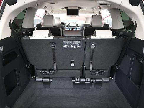 Used 2025 Honda Odyssey Elite image 43