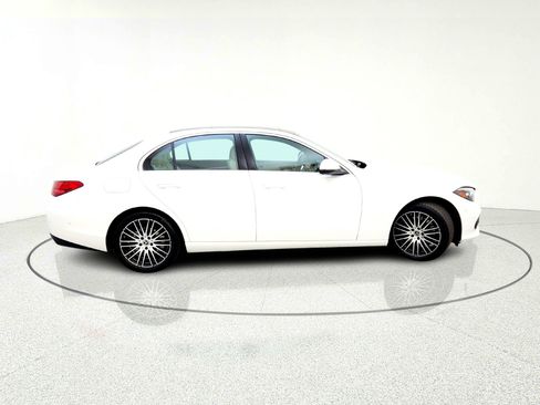 Used 2025 Mercedes-Benz C 300 Sedan image 15