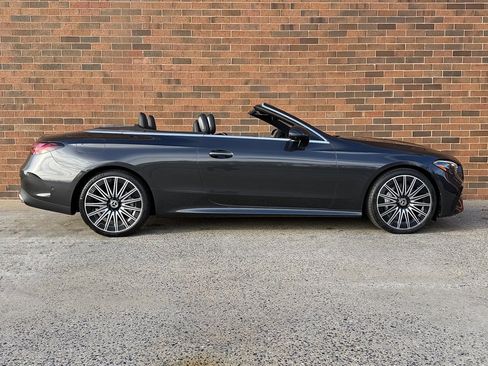 Used 2024 Mercedes-Benz CLE 450 4MATIC Cabriolet image 8