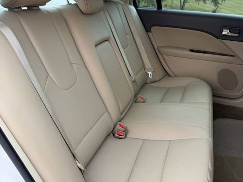 Used 2011 Ford Fusion SEL FWD image 15
