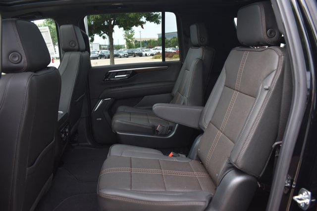 New 2026 Chevrolet Suburban High Country AWD/4WD image 16