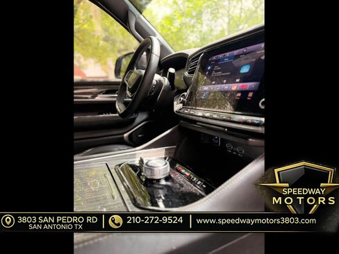 Used 2022 Jeep Wagoneer Series II AWD/4WD image 14