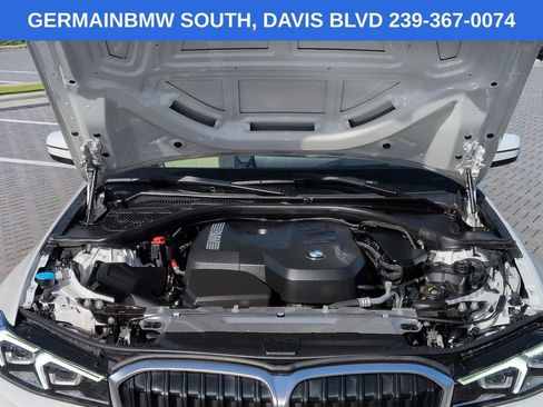 Used 2025 BMW 330i Sedan w/ Premium Package RWD image 14