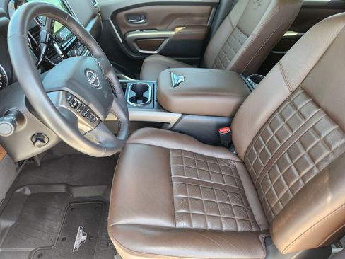 Used 2024 Nissan Titan Platinum Reserve w/ Moonroof Package AWD/4WD image 11
