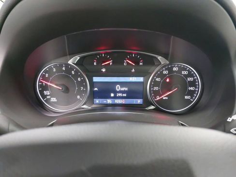 Used 2024 GMC Terrain SLT AWD/4WD image 19