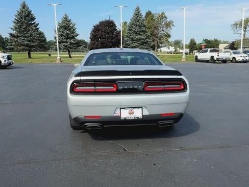 Used 2023 Dodge Challenger R/T RWD image 7