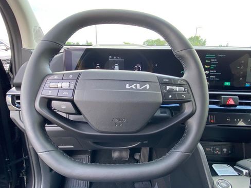 New 2026 Kia Sportage EX image 18