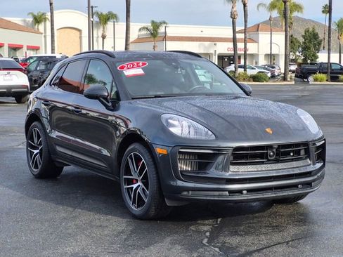 Used 2024 Porsche Macan S image 3
