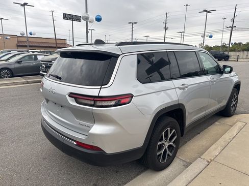 Used 2024 Jeep Grand Cherokee L Limited w/ Luxury Tech Group II AWD/4WD image 10