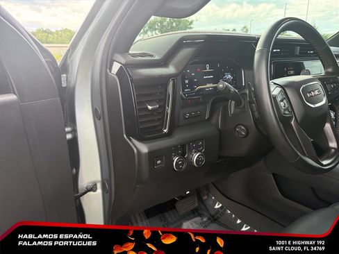 Used 2024 GMC Sierra 1500 AT4 w/ Technology Package AWD/4WD image 18