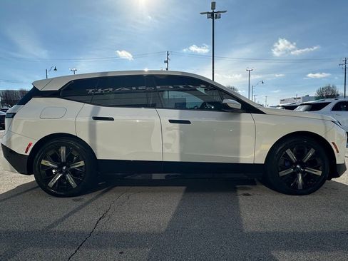 Used 2022 BMW iX xDrive50 w/ Sport Package image 12