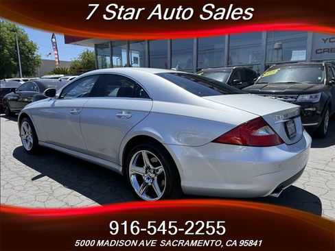 Used 2008 Mercedes-Benz CLS 550 image 4