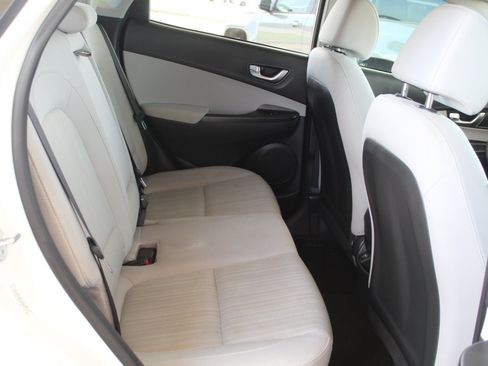 Used 2023 Hyundai Kona SEL w/ Convenience Package FWD image 19