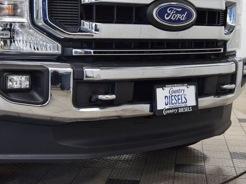 Used 2022 Ford F250 XLT w/ XLT Premium Package image 11