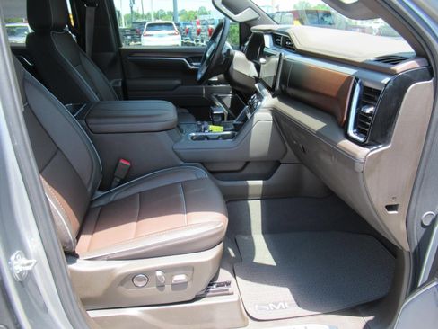 Used 2026 GMC Sierra 1500 Denali w/ Denali Reserve Package AWD/4WD image 10