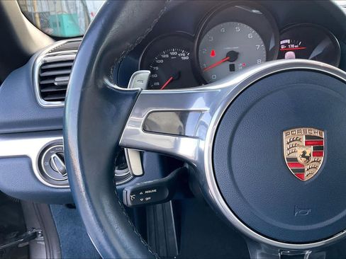 Used 2014 Porsche Boxster S image 17