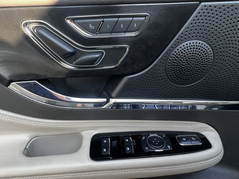 Used 2023 Lincoln Corsair FWD image 14