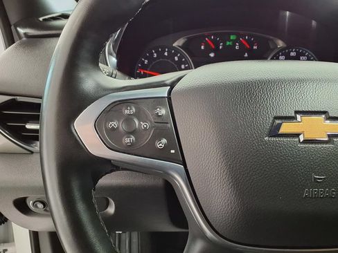 Used 2023 Chevrolet Traverse LT FWD image 5