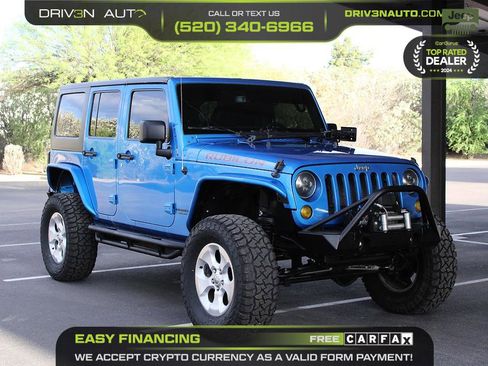 Used 2015 Jeep Wrangler Unlimited Rubicon w/ Connectivity Group image 1