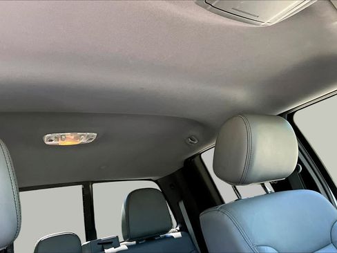 Used 2014 Ford F150 XLT w/ Equipment Group 302A Luxury AWD/4WD image 13