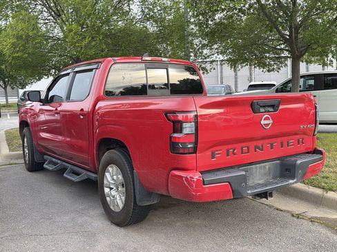 Used 2022 Nissan Frontier SV AWD/4WD image 12