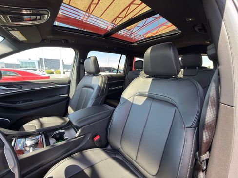 New 2026 Jeep Grand Cherokee L Limited AWD/4WD image 14