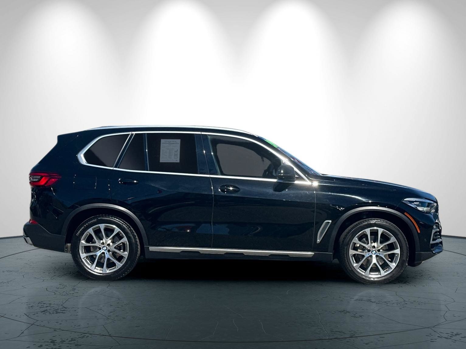 Used 2020 BMW X5 xDrive40i w/ Convenience Package AWD/4WD image 3