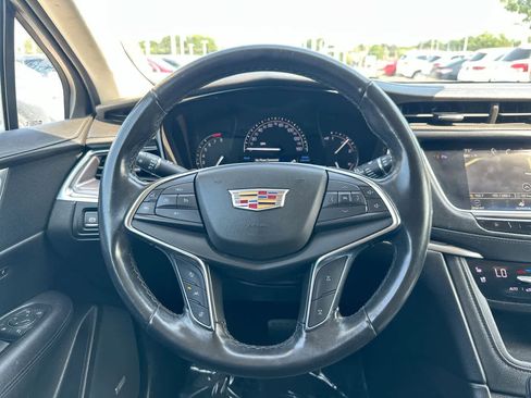 Used 2019 Cadillac XT5 Premium Luxury image 28