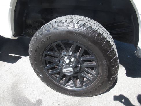 Used 2019 Ford F350 Lariat AWD/4WD image 14
