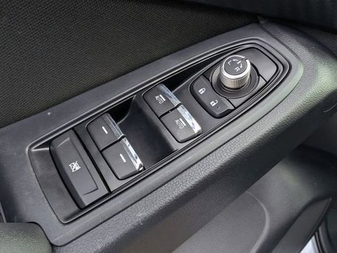 Used 2023 Subaru Ascent Premium w/ Convenience Package image 14