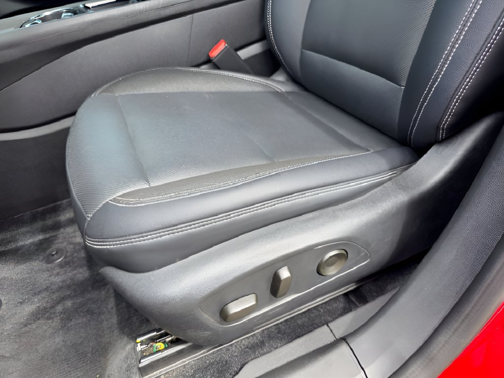 Used 2024 Chevrolet Blazer EV LT AWD/4WD image 15