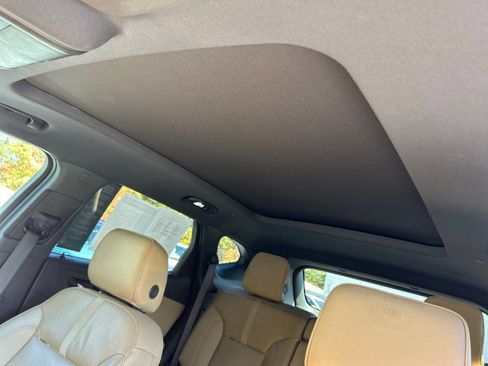 Used 2019 Chevrolet Blazer Premier w/ Sun and Wheels Package image 32