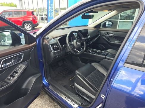 Used 2023 Nissan Rogue Platinum AWD/4WD image 10