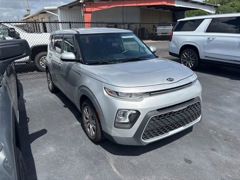 Used 2020 Kia Soul LX FWD image 3