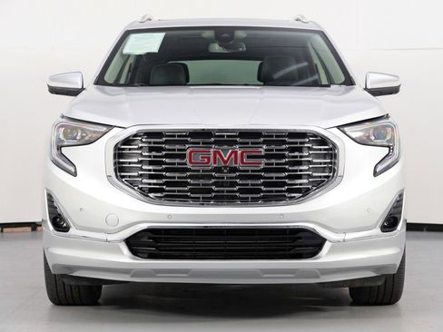 Used 2020 GMC Terrain Denali w/ GMC Pro Grade Package image 6