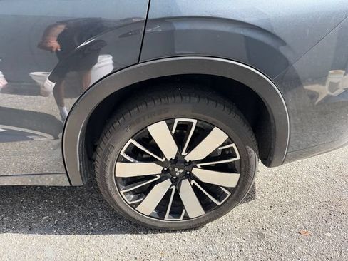 Used 2025 Mitsubishi Outlander SEL FWD image 6
