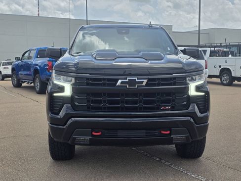 Used 2023 Chevrolet Silverado 1500 LT Trail Boss w/ Protection Package AWD/4WD image 2