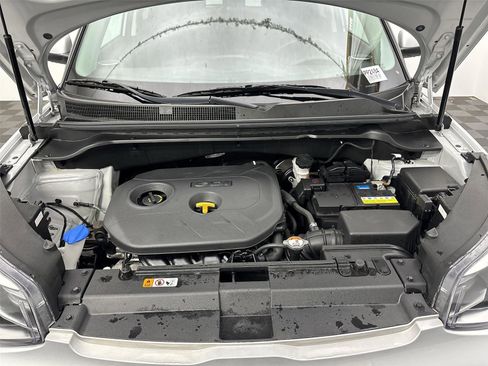 Used 2016 Kia Soul + image 20