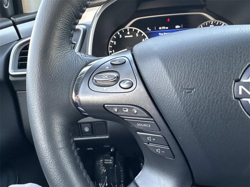 Used 2024 Nissan Murano SV w/ SV Midnight Edition Package image 18