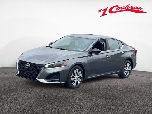 New 2025 Nissan Altima 2.5 S FWD image 3